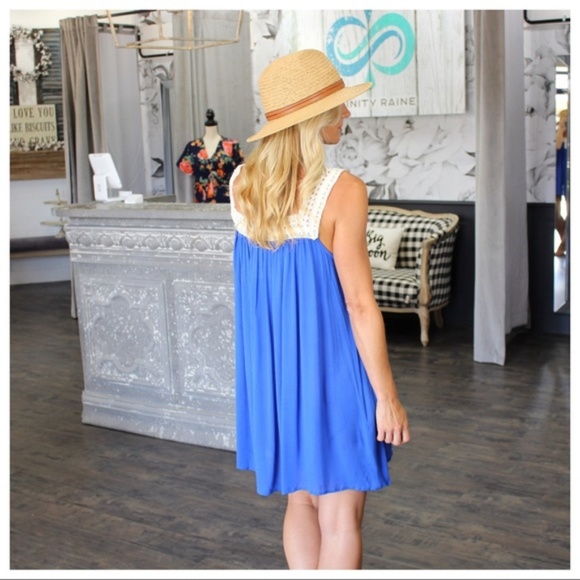 ❤️LAST ONE! Blue Sleeveless Crochet Detail Dress - Picture 3 of 3